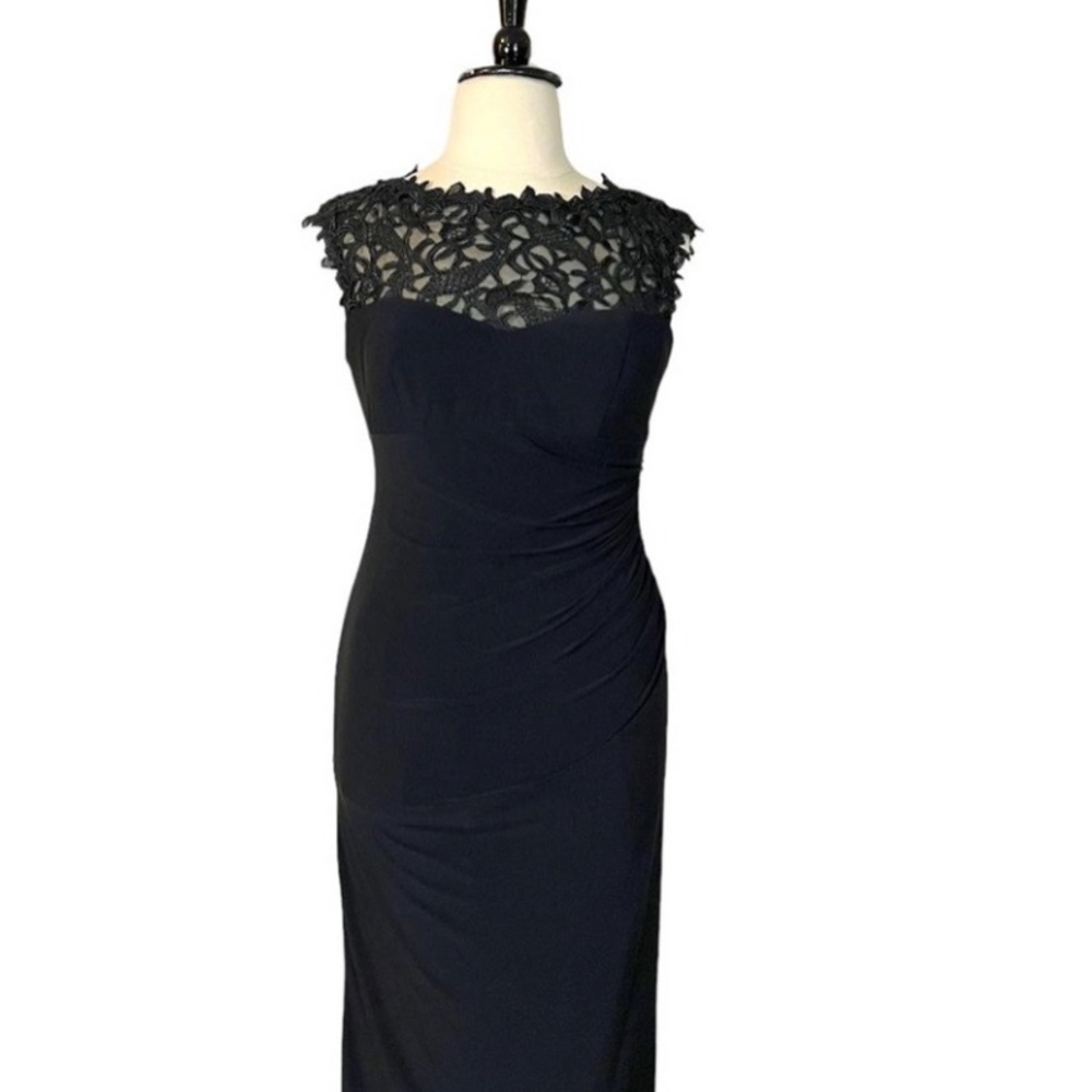 XSCAPE Evening Gown Lace Cap Sleeve Ruching Fitted Black Maxi Dress Size 16 Plus